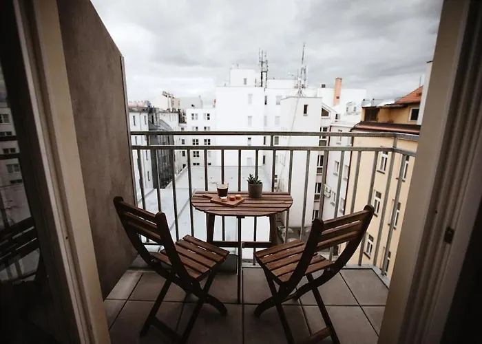 Apartment Loft With Balcony In Centre *