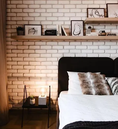 Loft With Balcony In Centre
