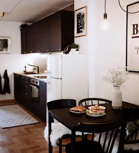 Loft With Balcony In Centre