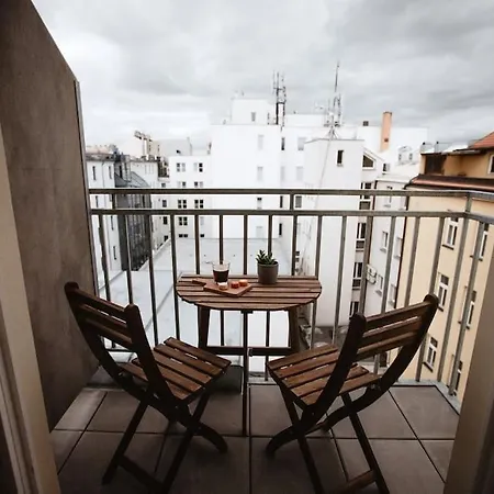 Apartman Loft With Balcony In Centre *